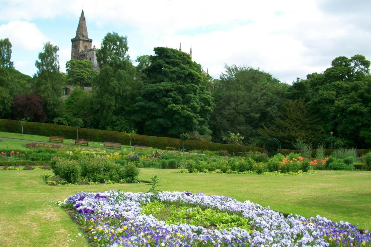 Carnegie Holiday Cottage Dunfermline Exteriör bild